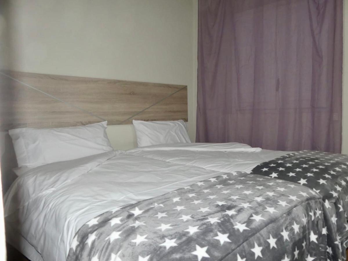 Apartament Encantador Al Centre De Vic Aptgarbi Exterior foto
